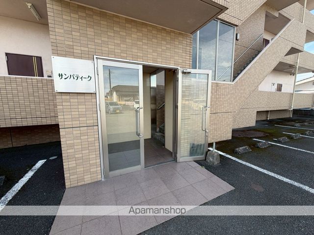 サンパティークの玄関写真