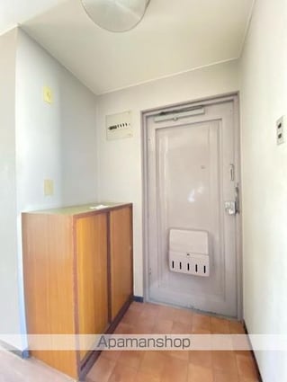 ラ・トゥール屋島百石[3DK/52.92m2]の玄関