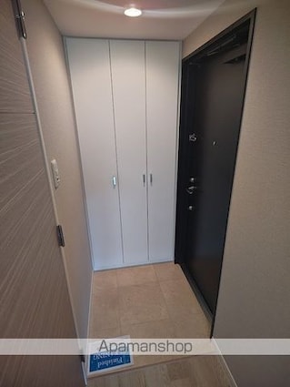 エスティメゾン新中野[2LDK/56.63m2]の玄関