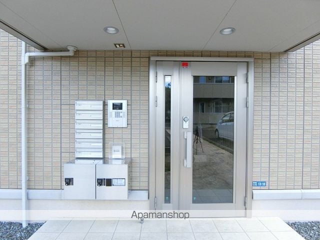 グランビアCの玄関写真