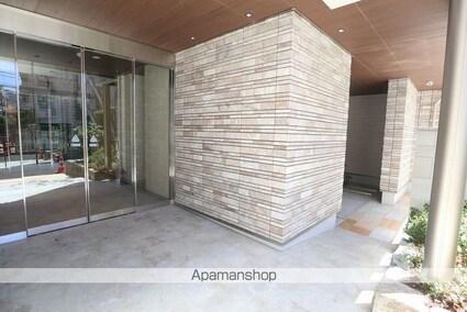 東京都立川市高松町２丁目[2LDK/73.89m2]のエントランス