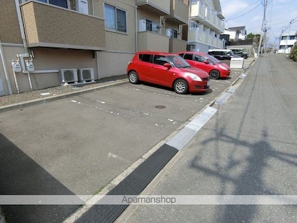 宮城県仙台市青葉区国見１丁目[1LDK/45.41m2]の駐車場