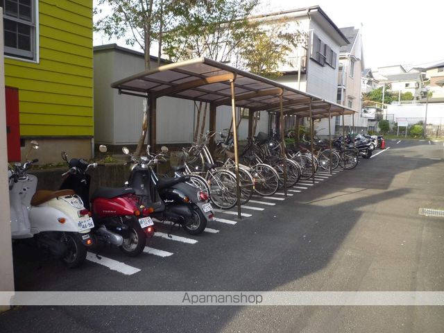 ベーネパラッツオアキの玄関写真