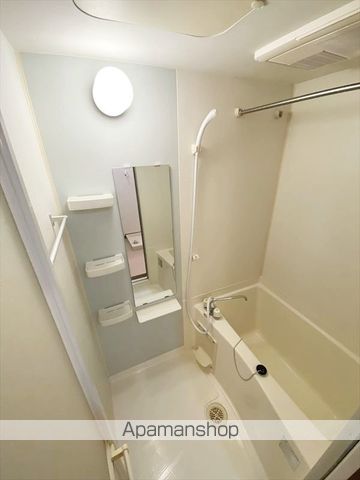 DEMAINの内装写真