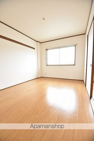 apartment 福島県本宮市荒井字大久保
地図を見る