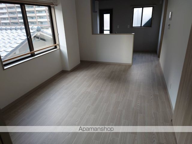 宇品御幸1丁目マンションの内装写真