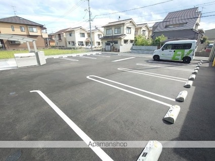 Ｄーｒｅｓｉｄｅｎｃｅ東川口Ｓ[2LDK/56.72m2]の駐車場