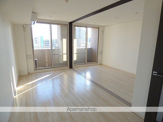 カスタリア堺筋本町の内装写真