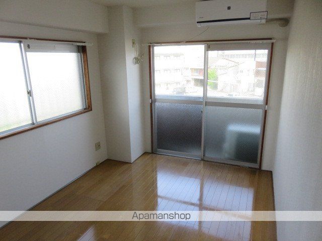 アーバンコート西町の内装写真