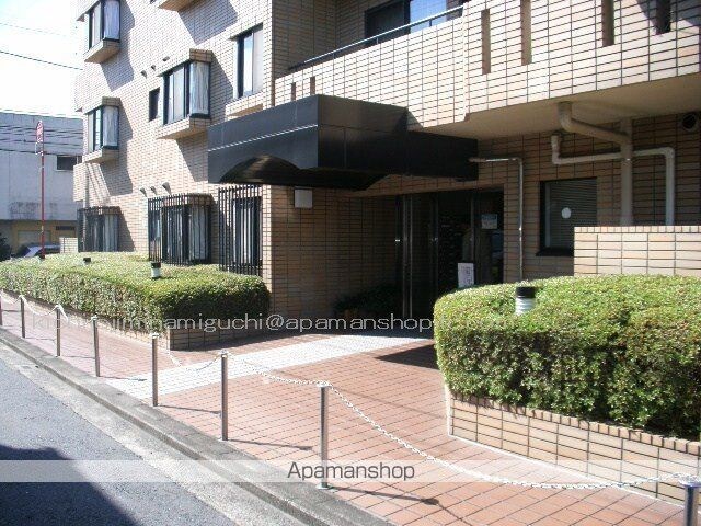 東京都武蔵野市吉祥寺本町２丁目[1LDK/48.6m2]のエントランス