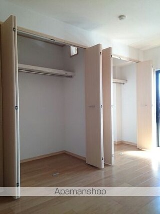 エステート今井[2LDK/55.84m2]の収納