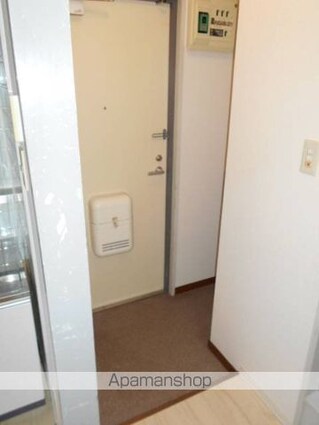 小川マンション[2K/37.75m2]の玄関