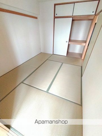 RONA HYATTの内装写真