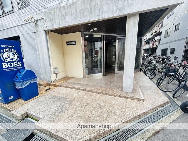 サン高倉の玄関写真