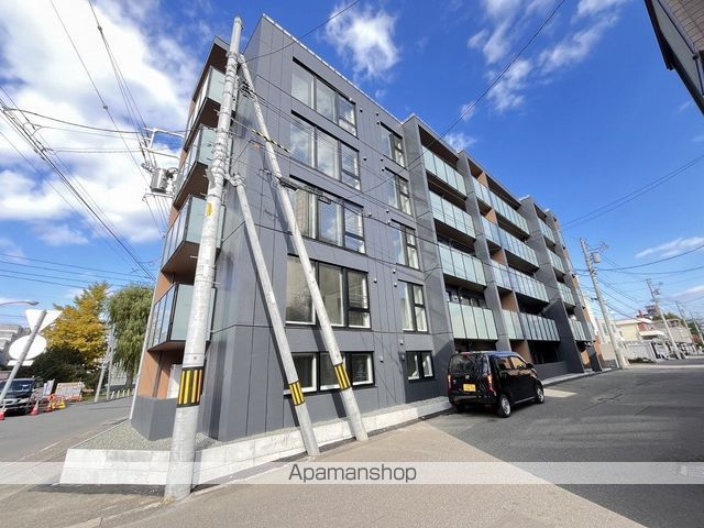 SーRESIDENCE南円山BLAZEの外観写真