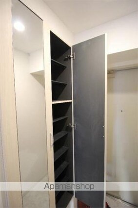 クレシェンテ月島[1SLDK/59.21m2]の玄関