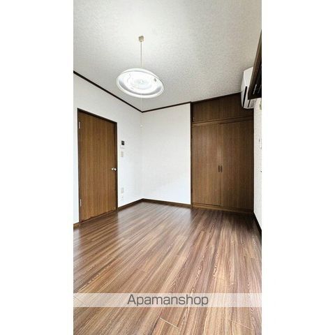 ストーンズ毛呂の内装写真