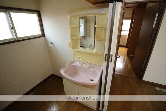 泉荘[2DK/46.37m2]の洗面所