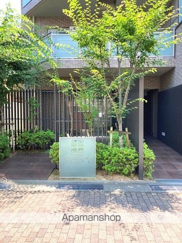 ワコーレ・ザ・夙川ファーストの玄関写真