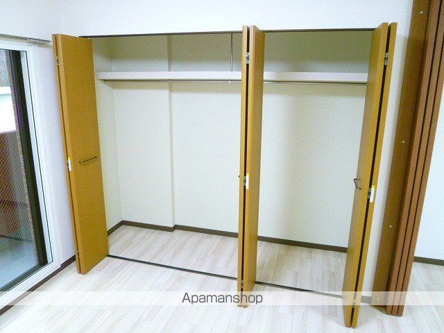 シャイニングライブIIIの内装写真