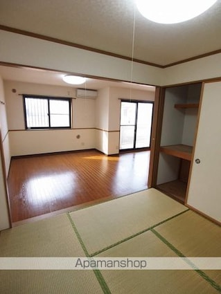 テラーサ希[3LDK/66.7m2]のリビング・居間2