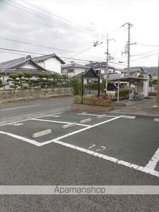 和歌山県和歌山市北[1LDK/41.04m2]の駐車場1