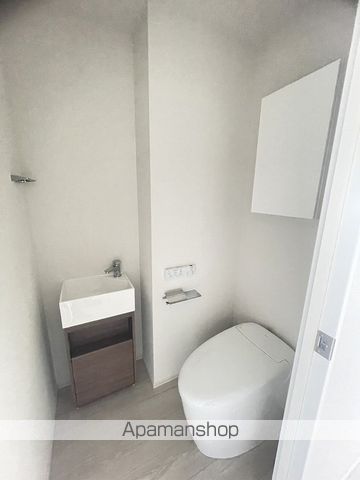 東京都港区西麻布２丁目[2LDK/58.34m2]のトイレ