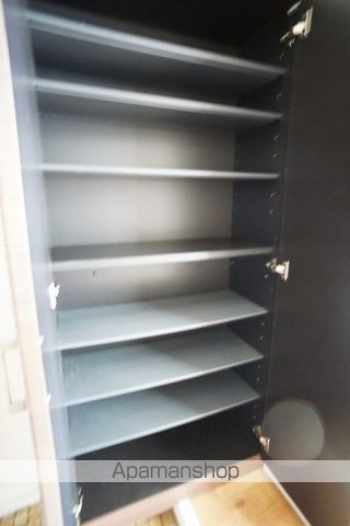 ノンパレイユ笠井の内装写真