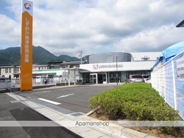 ウイステリアの周辺写真