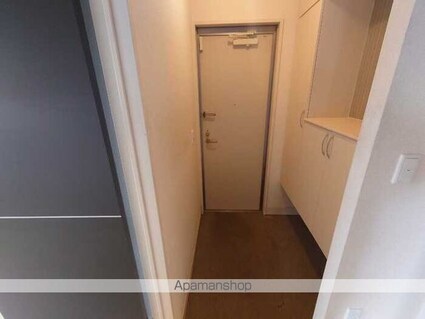 和歌山県和歌山市中島[3LDK/67.53m2]の玄関