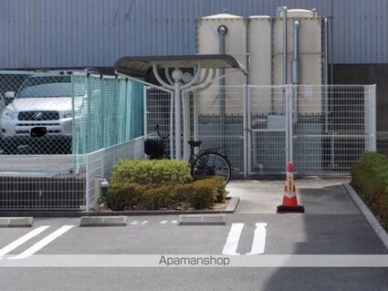 ＮＥＳＴスエヒロ[1K/30.66m2]の駐車場2