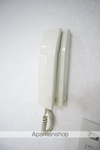 保崎始貸 家の内装写真