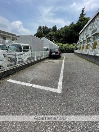 レオパレスフォレ[1K/19.87m2]の駐車場