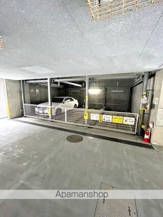 レジディア市ヶ谷Ⅱ[1K/35.19m2]の駐車場