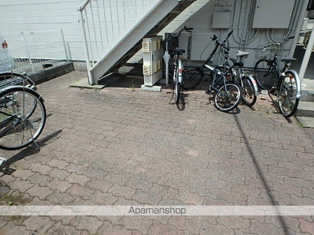 パレーシャル武蔵野Aの玄関写真