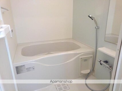 山梨県甲府市下飯田２丁目[2LDK/56.78m2]のバス