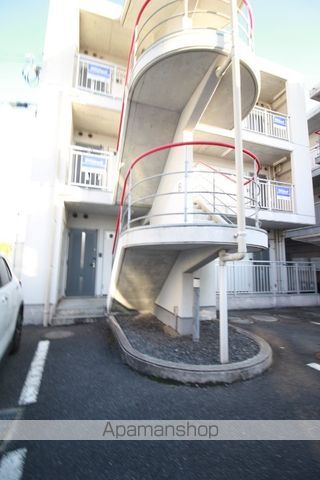 K’SB下伊福B棟の玄関写真