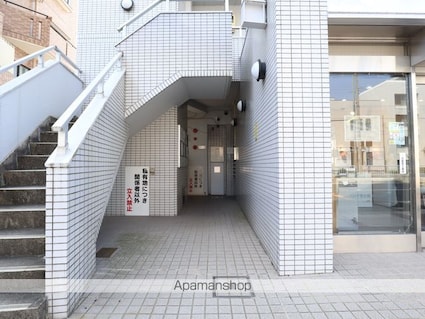 愛知県名古屋市昭和区花見通３丁目[1R/23.45m2]のエントランス1