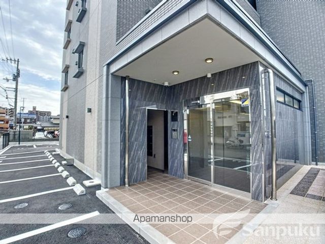 パグロ城北の玄関写真