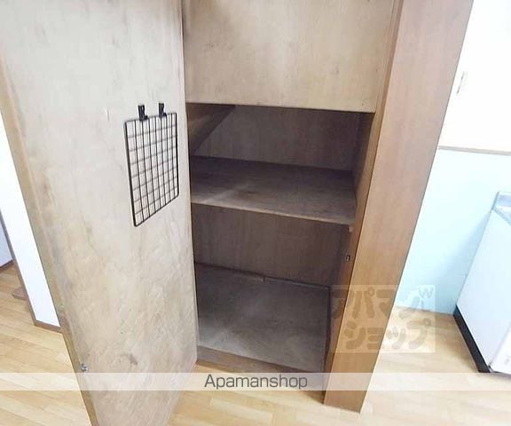 向島本丸町貸家の内装写真