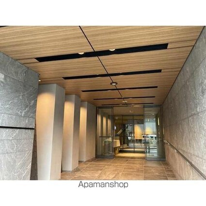 ルジェンテ文京湯島[1K/25.5m2]のエントランス