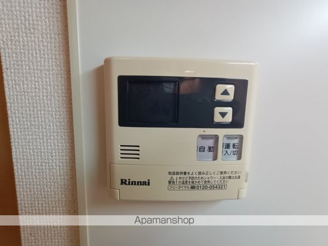 レオネクストリバーサイド柏原の内装写真