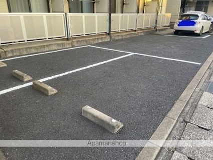 レオパレスサンヴィレッジ[1K/20.81m2]の駐車場