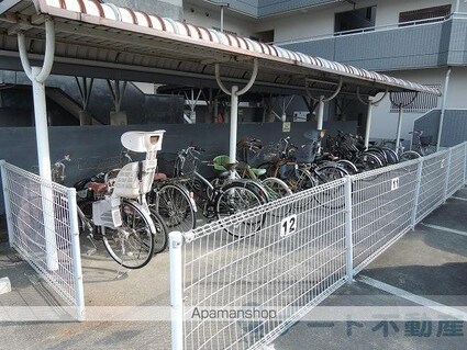 ナチュラルリーフ松山[3LDK/59.52m2]の共用部