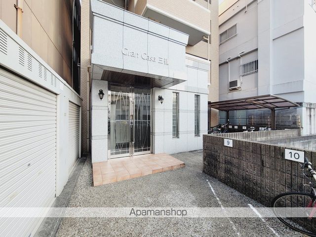 グランカーサ三篠の玄関写真