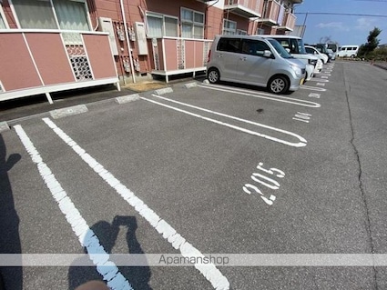 ハイツグリーンスカイ[1LDK/40.04m2]の駐車場