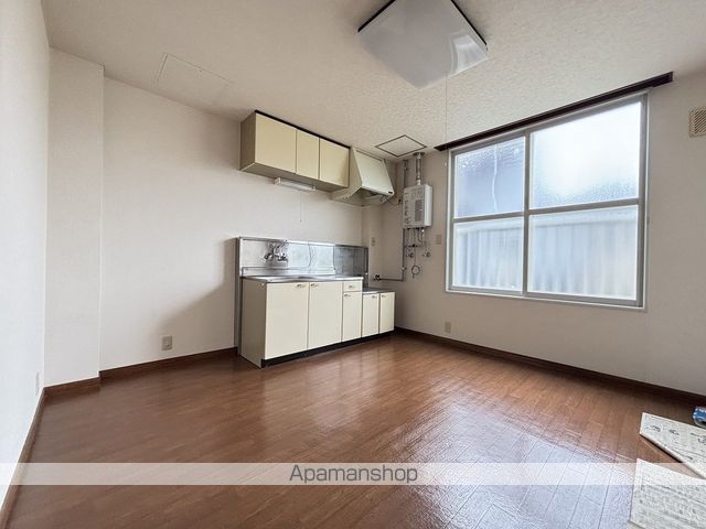 本町ハイツタイプIの内装写真