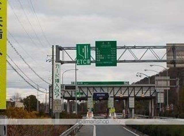 アヴニール ラ シャンブルの周辺写真