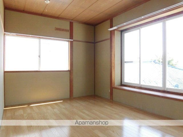 ホワイティ沙羅 A棟の内装写真