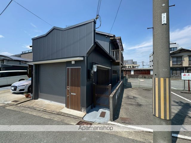 東新町ガレージハウスの外観写真
